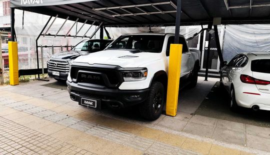 Dodge • Ram