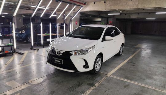 Toyota • Yaris