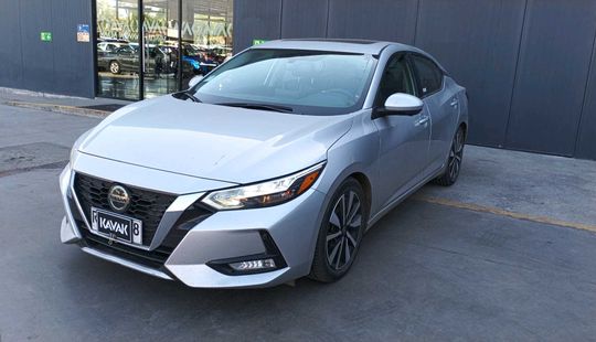 Nissan • Sentra