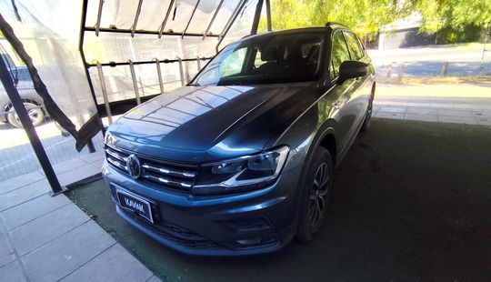 Volkswagen • Tiguan
