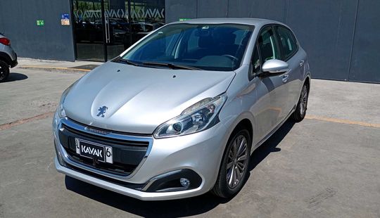 Peugeot • 208
