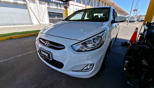 Hyundai • Accent