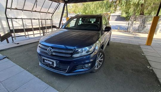 Volkswagen • Tiguan