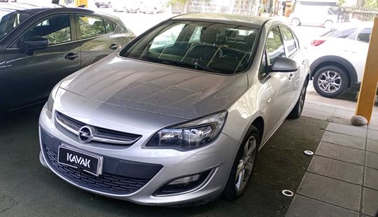 Opel • Astra