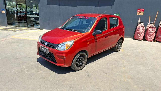 Suzuki • Alto