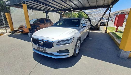 Volvo • S90