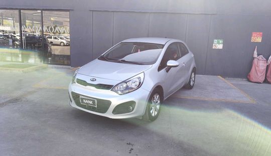 Kia • RIO 3