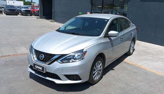 Nissan • Sentra