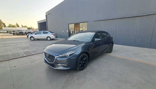 Mazda • Mazda 3