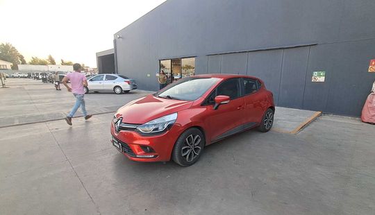 Renault • Clio