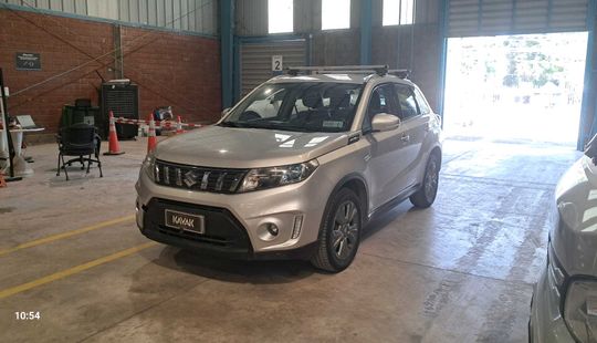 Suzuki • Vitara