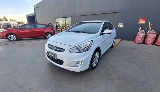 Hyundai • Accent