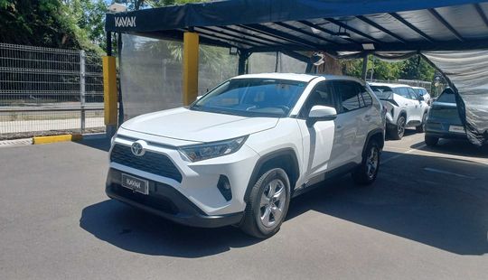 Toyota • RAV4