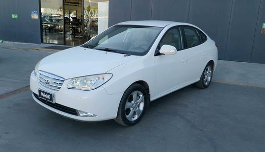 Hyundai • Elantra