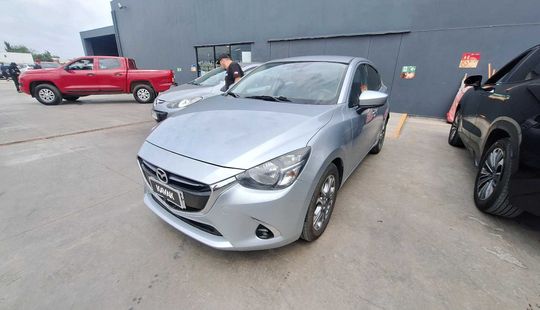 Mazda • Mazda 2