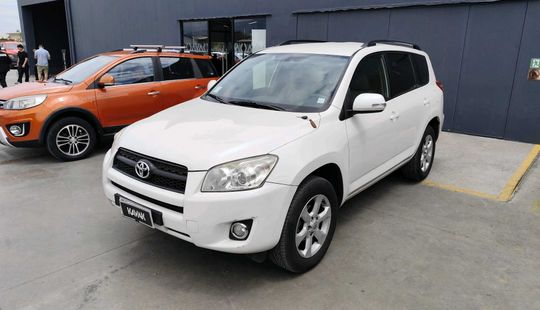 Toyota • RAV4