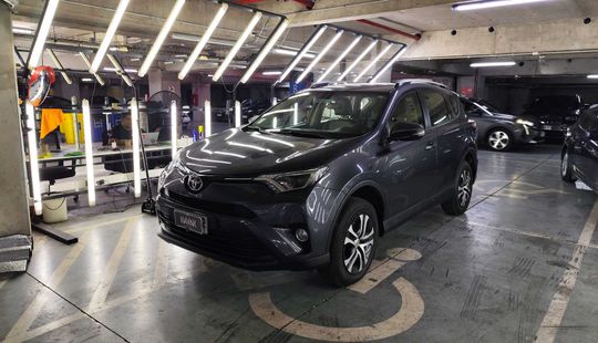 Toyota • RAV4