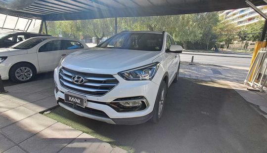 Hyundai • Santa Fe