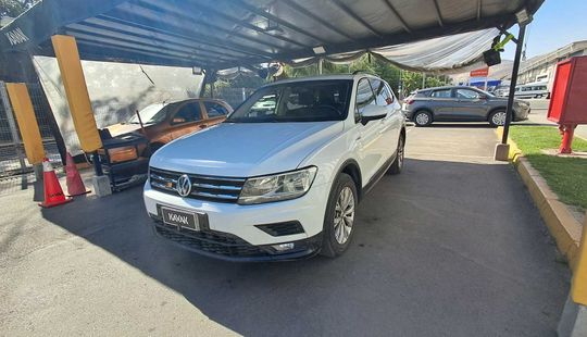 Volkswagen • Tiguan