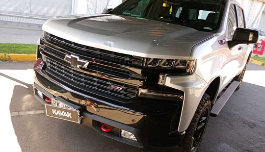 Chevrolet • Silverado