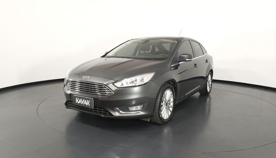 Ford Focus TITANIUM FASTBACK-2016