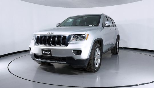 Jeep • Grand Cherokee