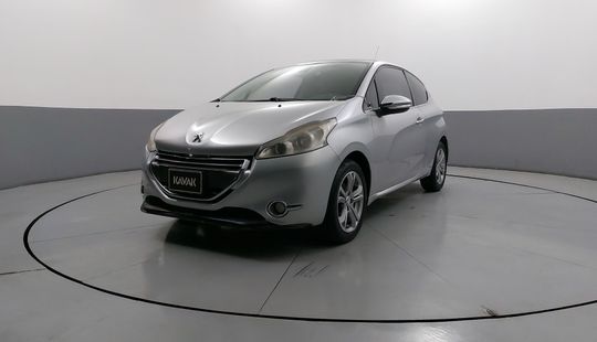 Peugeot • 208