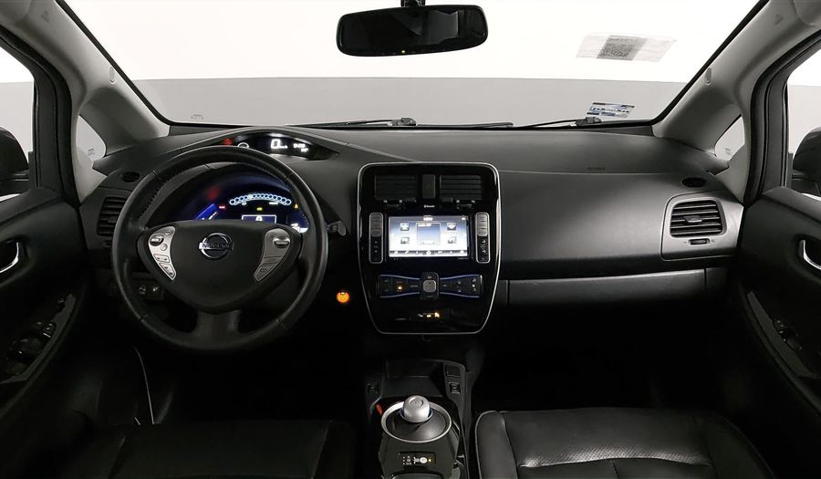 Nissan Leaf 30KW ELECTRICO Hatchback 2017
