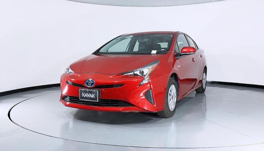 Toyota • Prius