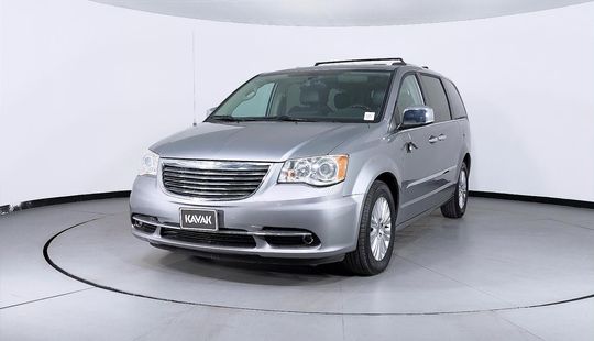 Chrysler Town & Country Limited-2014
