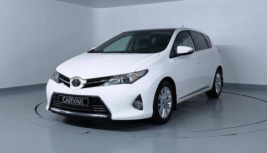 Toyota Auris 1.4 D 4D PREMIUM 2013