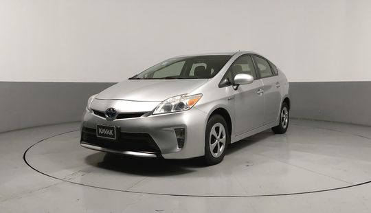 Toyota • Prius