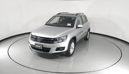 Volkswagen • Tiguan