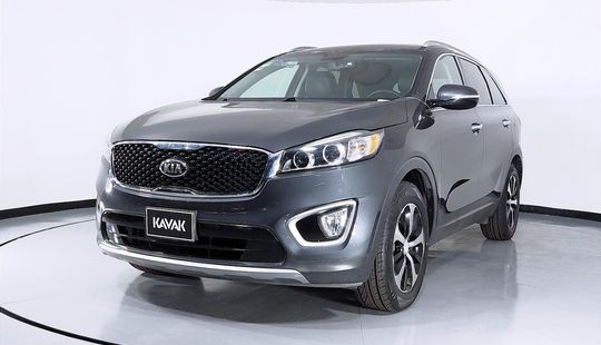 Kia • Sorento