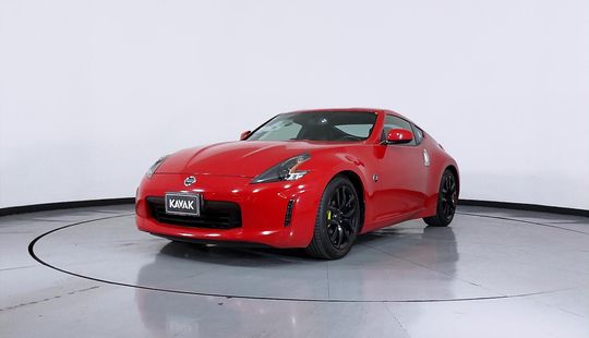 Nissan 370z Touring-2015
