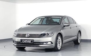 Volkswagen • Passat