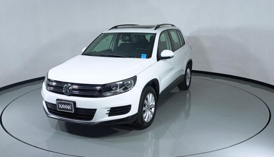 Volkswagen Tiguan Sport & Style-2016