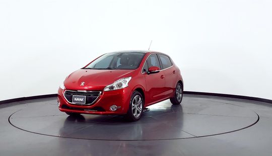 Peugeot 208 1.6 Feline-2014