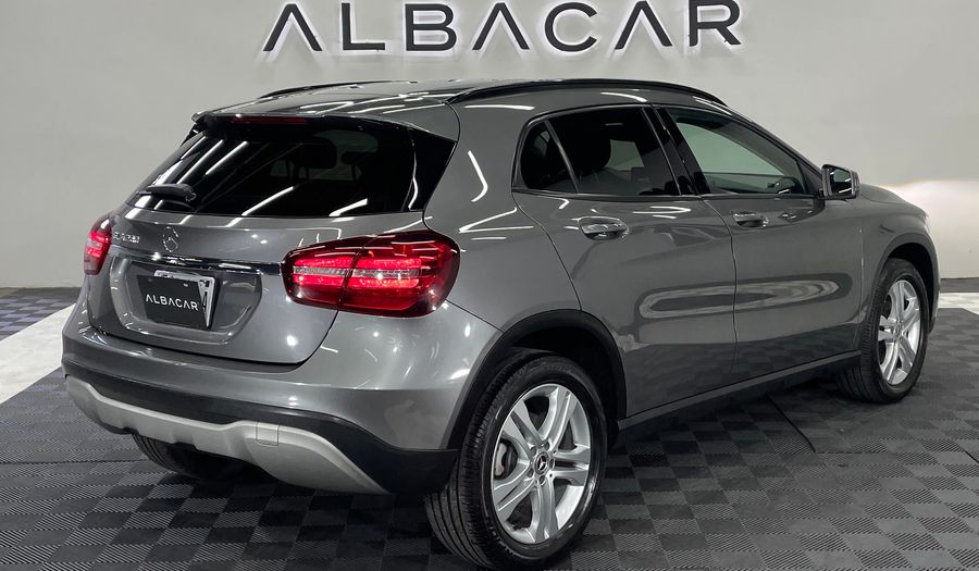 Mercedes Benz Clase Gla 1.6 GLA 200 DCT Suv 2020
