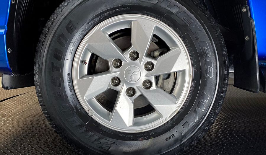 Mitsubishi L200 2.4 GLX GASOLINA Pickup 2023