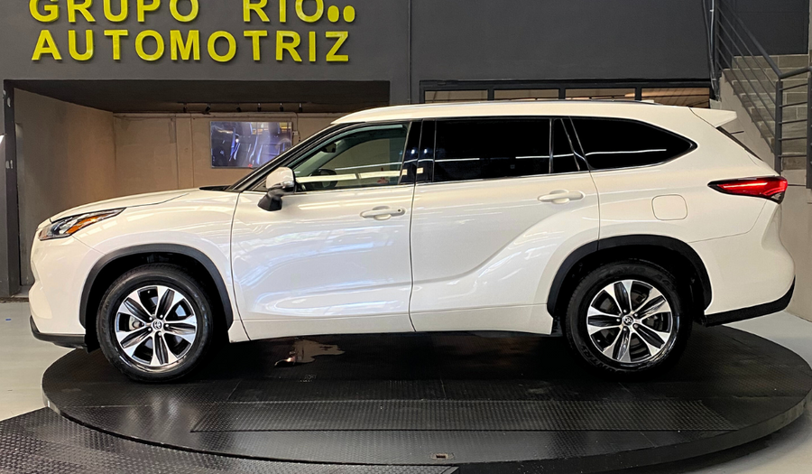 Toyota Highlander 3.5 XLE AUTO Suv 2021