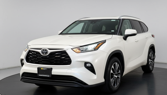 Toyota • Highlander