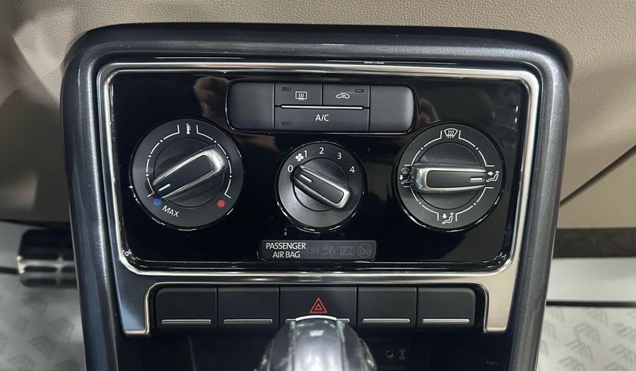 Volkswagen Beetle 2.5 SPORTLINE TIPTRONIC Hatchback 2017