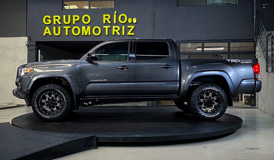 Toyota Tacoma 3.5 TRD SPORT 4X4 Pickup 2017