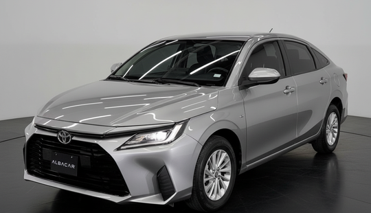 Toyota • Yaris
