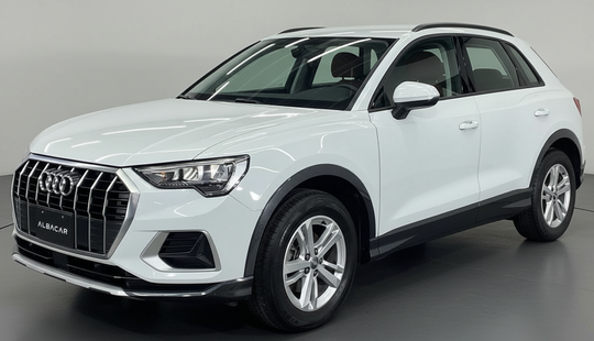 Audi • Q3