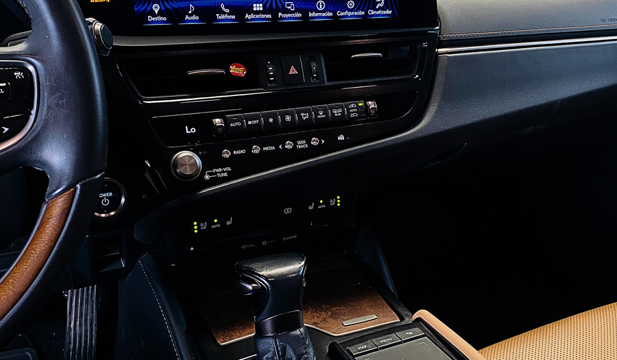 Lexus Es 2.5 HEV 300H CVT Sedan 2022