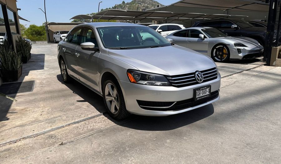 Volkswagen Passat 2.5 SPORTLINE TIPTRONIC Sedan 2015