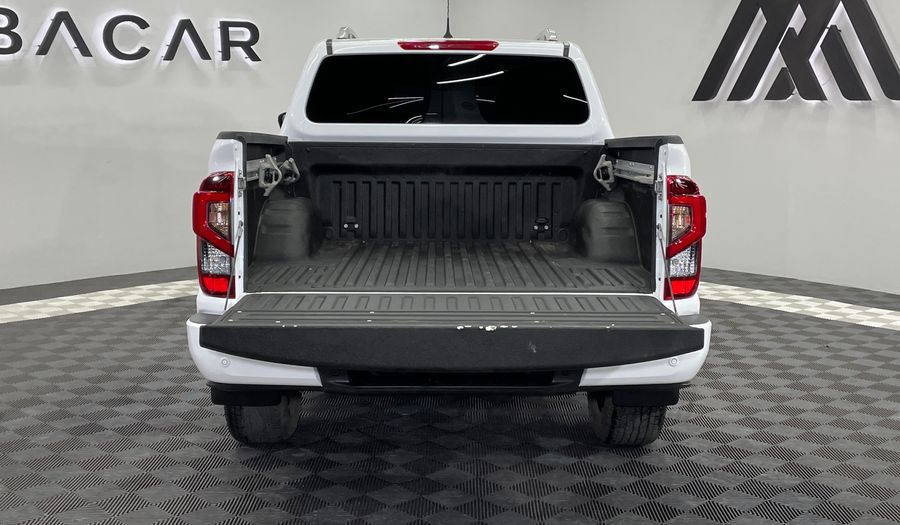 Nissan Frontier 2.5 PLATINUM LE AUTO Pickup 2024