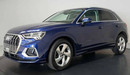 Audi • Q3